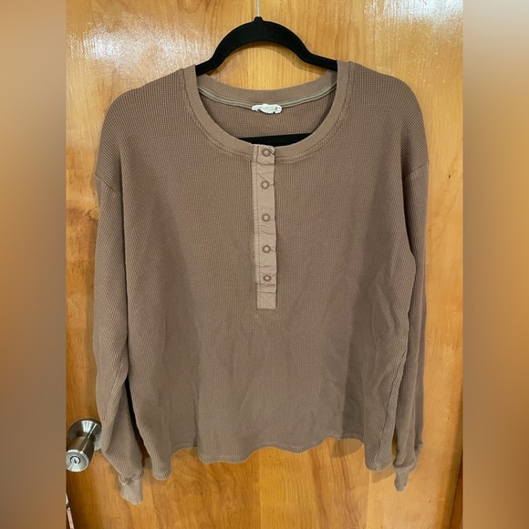 Good American Tops - Good American Boyfriend Henley Thermal Long Sleeve
